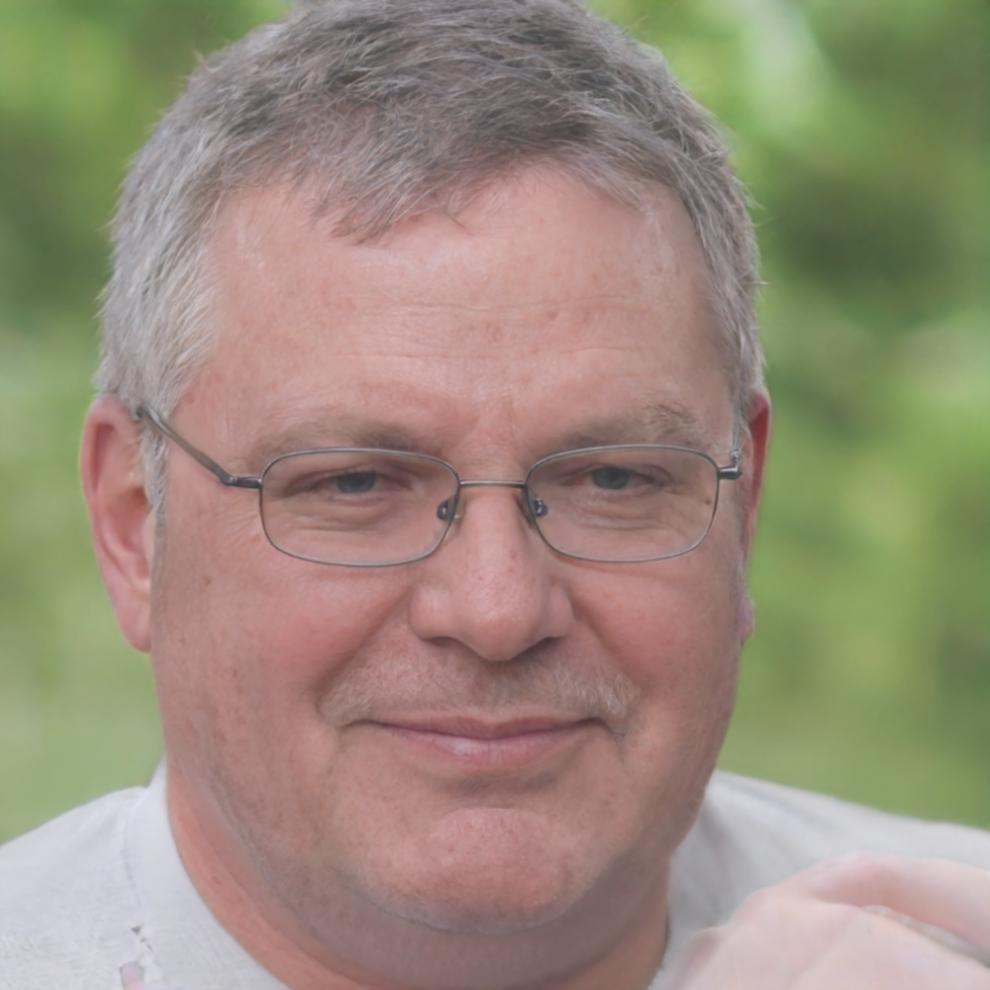 Tristan Kelloway, lead financial educator and business strategist